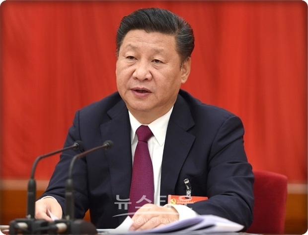 시진핑 주석은 이날 연설에서 “5.4운동은 중국 공산당 설립 사상에 영향을 미쳤다”며 의미를 부여했다. 그러나 중요한 가치인 자유가 보장되는 ‘민주주의’에 대해서, 그리고 일본과의 최근 관계를 고려해서인지 ‘항일운동, 반제국주의 운동’ 등에 대해서는 입을 다물었다.
