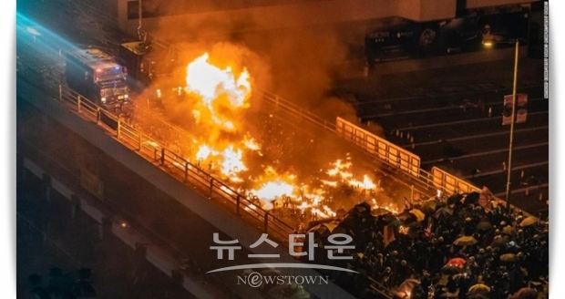 홍콩 시위, 경찰과 격렬하게 대치하면서 시위 양상은 더욱 심각화