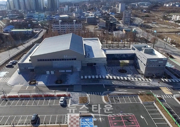 코로나19 예방접종센터 ‘송악문화스포츠센터 실내체육관’