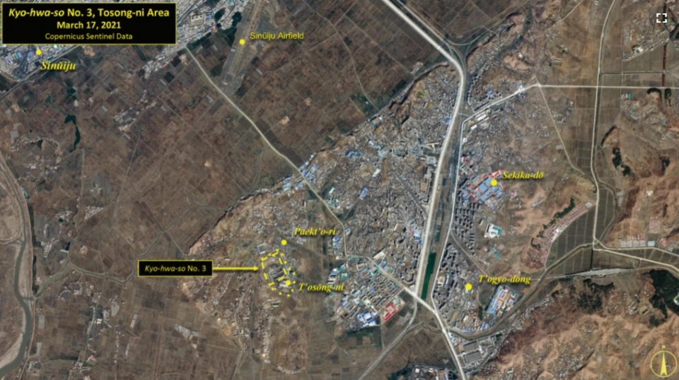 미국 워싱턴의 민간단체인 북한인권위원회(HRNK)가 공개한 북한 신의주 토성리의 3호 교화소 고화질 위성사진.