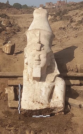 건축왕 이집트 람세스 2세 상반신상/ 이집트 관광유물부 제공
