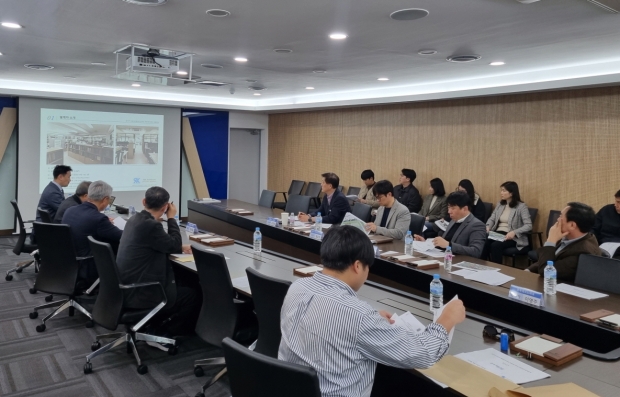 19일 이차전지 종합관리센터에서 전기차 배터리 인라인 자동평가센터 설계 용역 착수보고회를 개최했다.