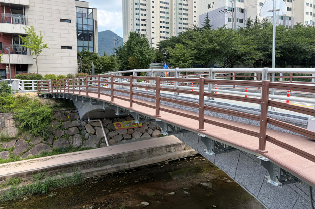 내연교 인도 추가 설치공사 완료모습/사진 양산시제공