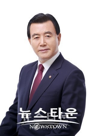 홍문표 국회의원(자유한국당, 충남 예산·홍성)
