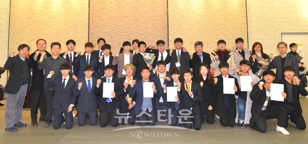 선문대학교가 지난 12월 6일부터 9일까지 나흘간 서울 삼성동 코엑스에서 개최된 ‘2018 서울국제발명전시회’에서 8개 팀이 참가해 금상을 포함해 8개의 상을 전원 수상했다.