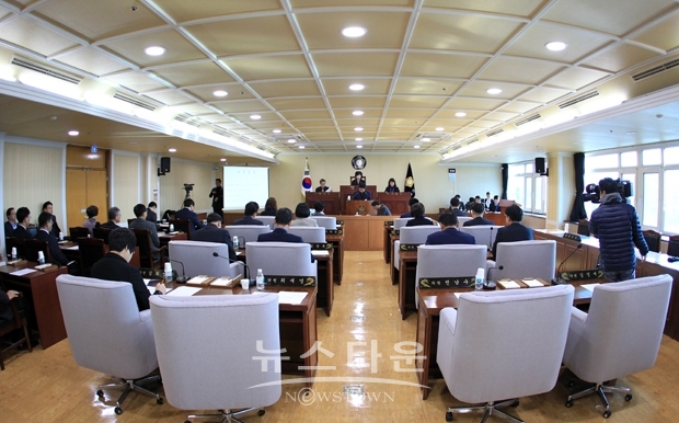 제208회 정례회 제4차 본회의