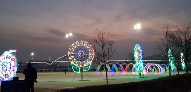 구리 한강시민공원 LED 조