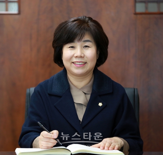 아산시의회 의장  김 영 애