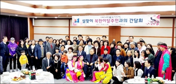 공연을 마치고 단체사진
