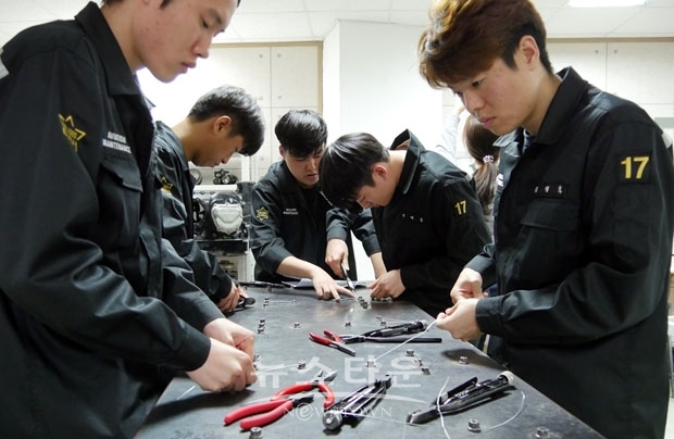 한국항공직업전문학교 항공정비계열