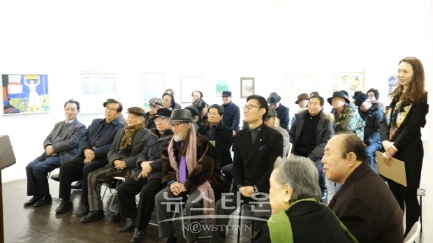 미술세계 기획2, 대한민국 서양화 원로작가 초대전 “중심의 이동-불씨, 나누다”(김한정 기자)