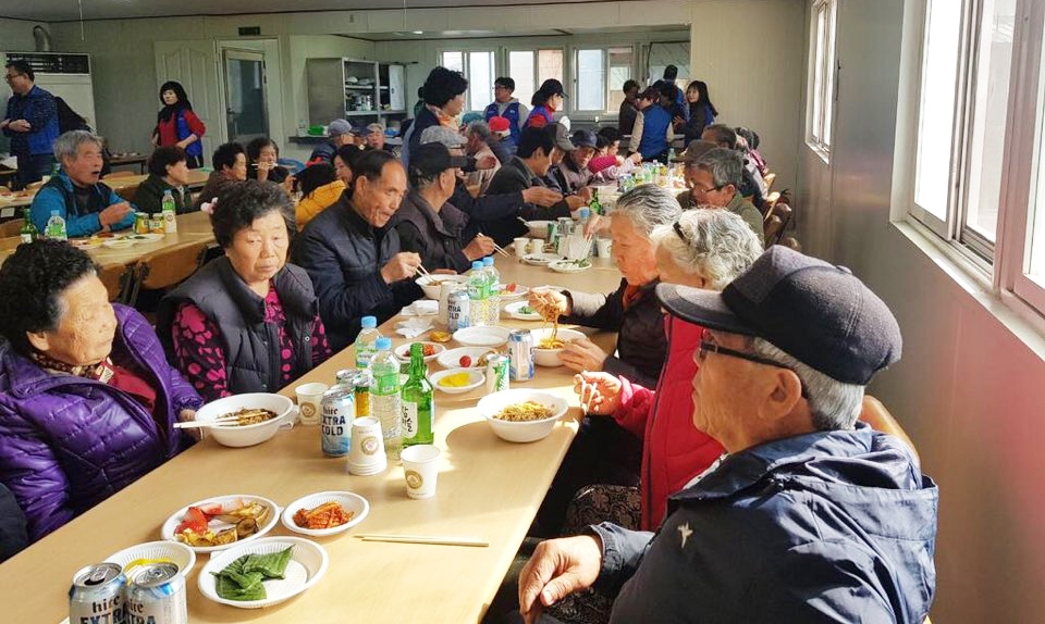 이화루, 부론면 복지회관 자장면 급식 봉사활동