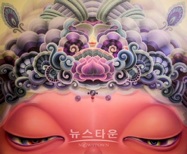 ‘신비한 캐릭터와 디테일한 완성도’ 김광현 기획전 인사아트프라자 진행(김한정 기자)