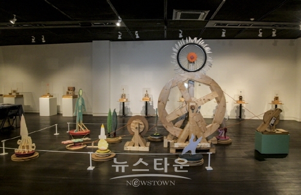 보고 듣고 느끼는 ‘예술과 과학의 만남’전(김한정 기자)