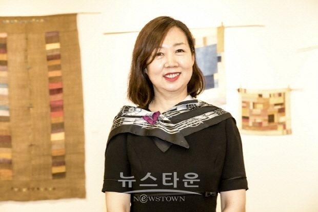 진순이 작가의 조각보 ‘순이의 규방이야기, 소소한 그리움’전(김한정 기자)