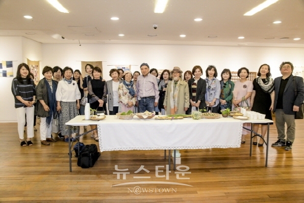 진순이 작가의 조각보 ‘순이의 규방이야기, 소소한 그리움’전(김한정 기자)