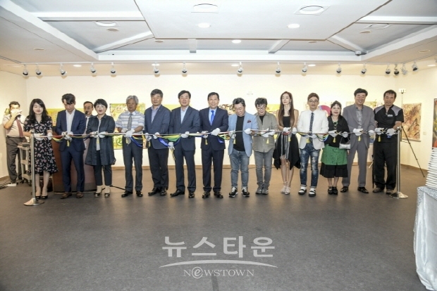 제4회 별모아 스타작가전(김한정 기자)