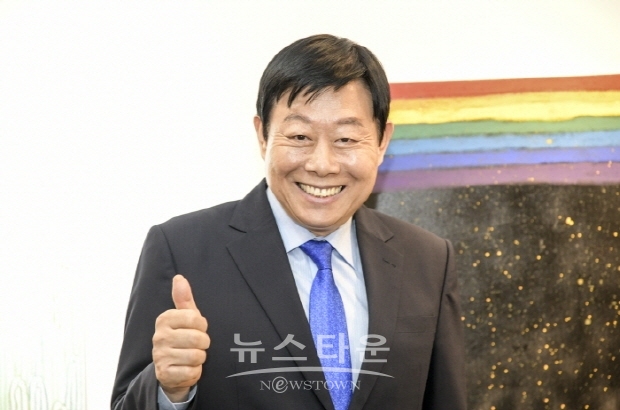 제4회 별모아 스타작가전(김한정 기자)