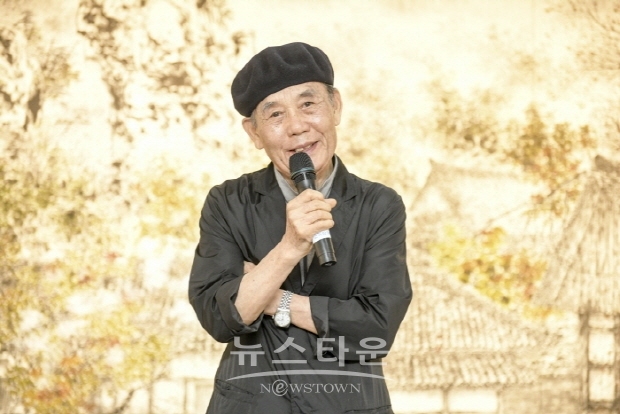 임농 하철경 화백 62회 초대 개인전(김한정 기자)