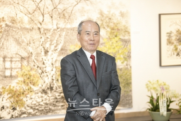 임농 하철경 화백 62회 초대 개인전(김한정 기자)