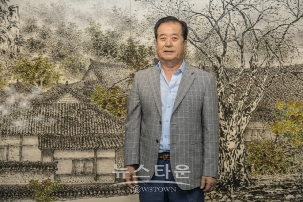 임농 하철경 화백 62회 초대 개인전(김한정 기자)