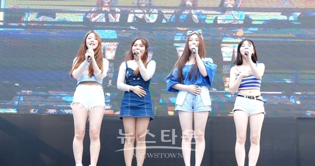 '멜로디핑크 단체 사진', 김보성 '다주으리' 신촌 무대 인사