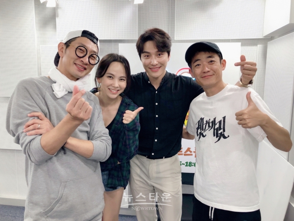 뮤지컬 ‘벤허’ 민우혁, 김지우 2일 SBS 러브FM ‘김창열의 올드스쿨’ 출연! ‘카타콤의 빛’ 라이브 선보여 화제!