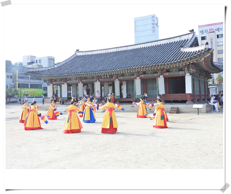 가을 여행주간 강원감영 취고수악대 수문병 교대식, 화관무,