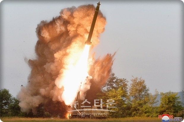 일부 전문가들은 “북한이 2일 단거리발사체 발사는 1일 한국의 국군의 날 행사에서 이뤄진 한국군의 F-35A 스텔스 전투기 공개 등에 대한 반발 차원으로도 해석하기도 한다.