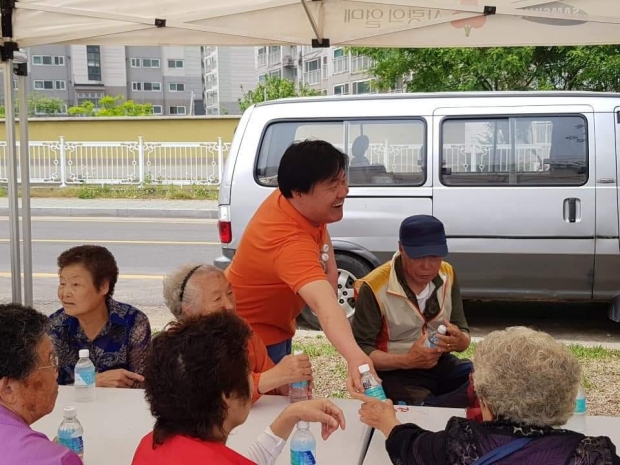 주민과 함께 활동한 권현우 마을활동가