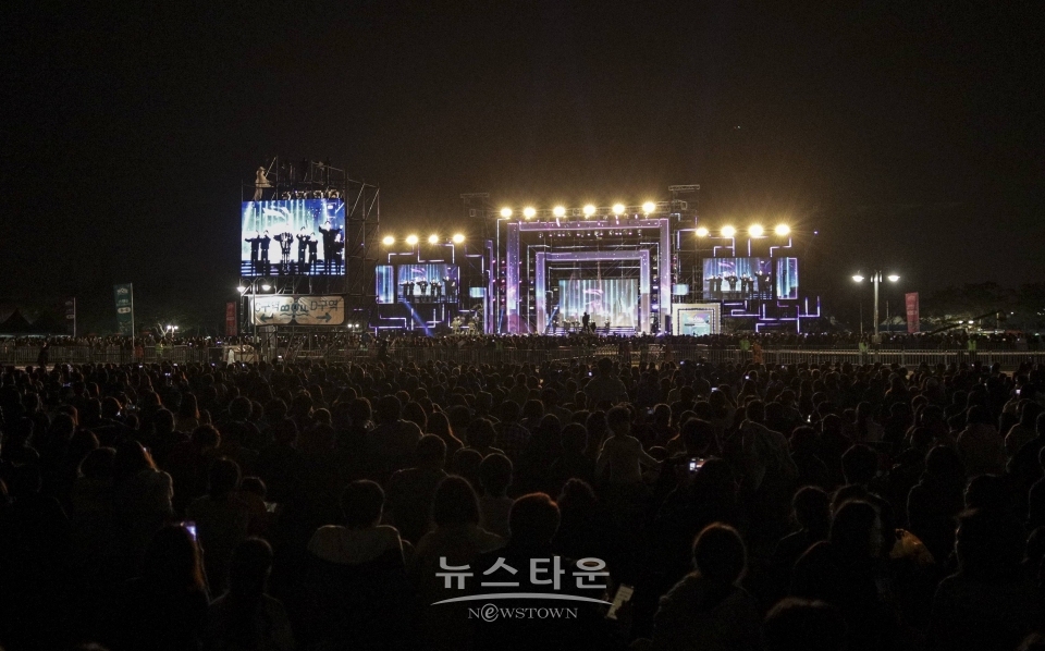[사진2. BOF 2019 패밀리 파크콘서트 공연] '사진=부산관광공사 제공' / 고득용기자 ⓒ뉴스타운