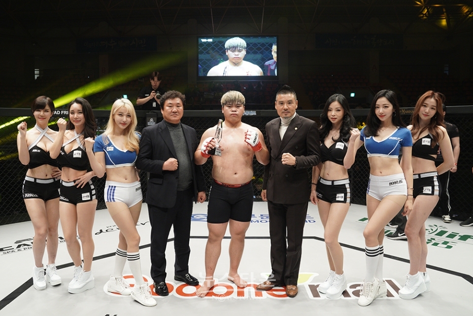 3경기 오일학 VS 이호준 / 3rd OPENWEIGHT BOUTOH IL-HAK VS LEE HO-JUNOH IL-HAK defeats LEE HO-JUN by Unanimous Decision / 고득용기자 ⓒ뉴스타운