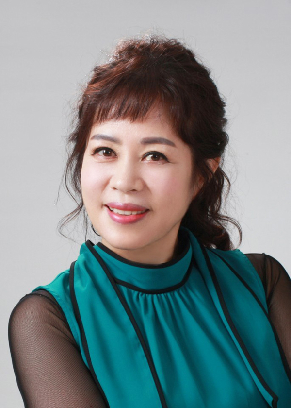 가수 이자연 : 사진제공 테이크노트