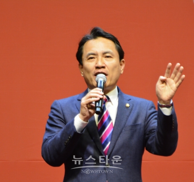 자유한국당 김진태 (강원 .춘천) 국회의원 [뉴스타운]