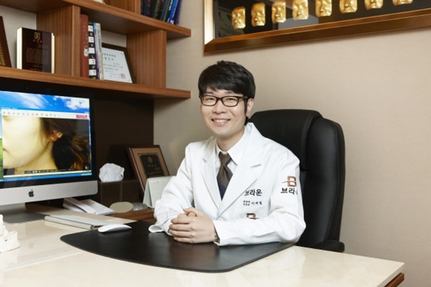 사진설명 : 브라운피부과 이재철 원장