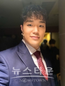 배우 구준모 뮤지컬 ‘쓰릴 미’ 첫 공연 호평! 섬세한 연기 + 치명적 매력, 새로운 ‘그’의 탄생 / 고득용기자 ⓒ뉴스타운