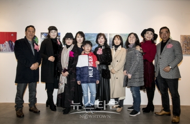 2020년 제6회 인사동 감성미술제 ‘춘하추동’전(김한정 기자)
