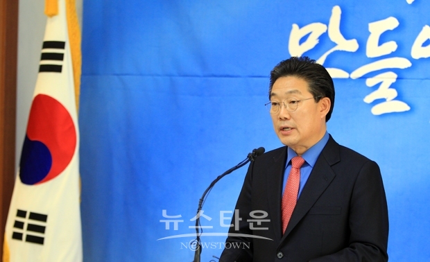 김홍장 당진시장이 2월 5일 오전 10시 30분 당진시청 해나루홀에서 신년 기자회견을 갖고 지난해 성과와 올해 시정운영방향을 발표했다.