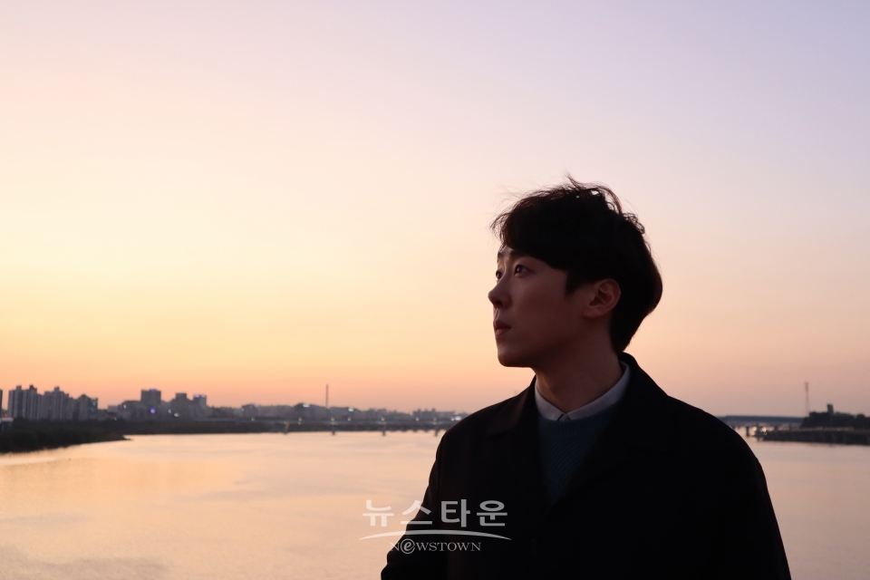 가수 한승희, 오늘 인천 전자랜드 홈경기서 시투 및 하프타임 공연 / 고득용기자 ⓒ뉴스타운
