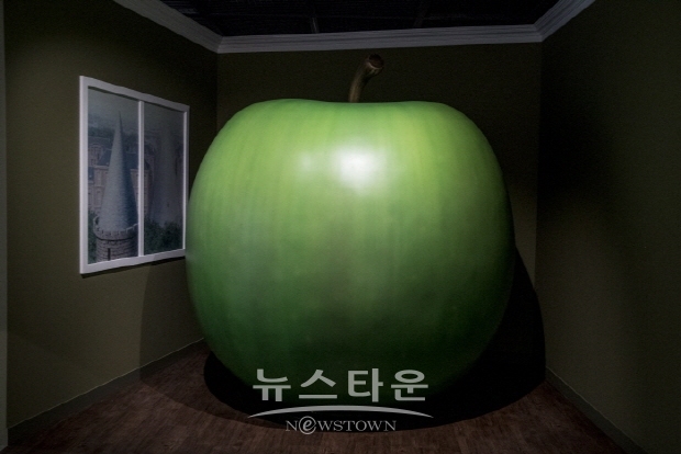 르네 마그리트 특별전 개최(김한정 기자)