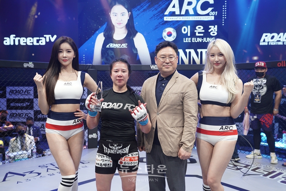 *이은정 심판 2:1 스플릿 결정으로 백현주 패