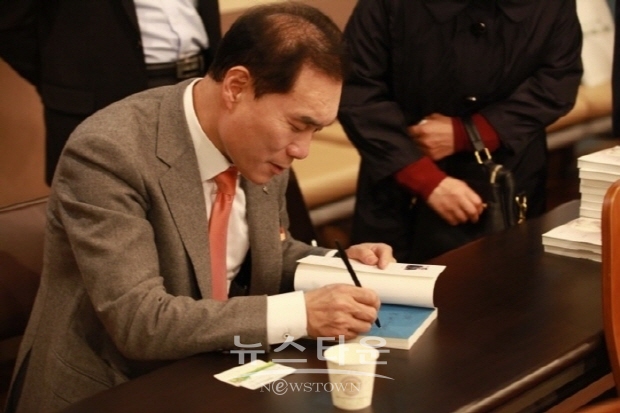 인맥의 왕, 박희영 이사장 인터뷰(김한정 기자)
