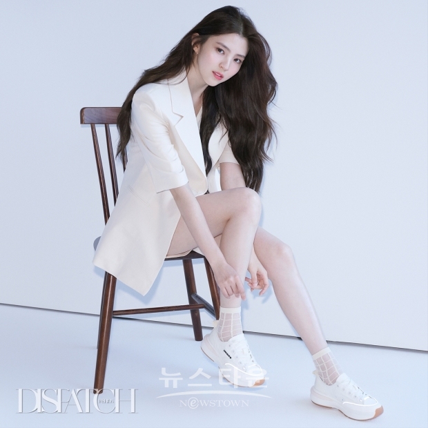 ‘부부의세계’ 한소희, 엄브로 스니커즈를 포인트로 스타일리시한 썸머 데일리룩 선보여 / 고득용기자 ⓒ뉴스타운