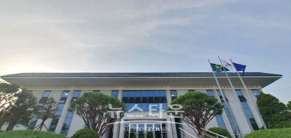 진주 연암도서관 전경