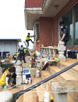 독거노인을 위한 사랑의 봉사활동