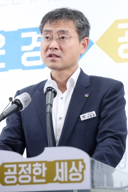 취임한 이  용  철( 李 庸 哲 / Lee Yong-Chul )경기도 행정1부지사