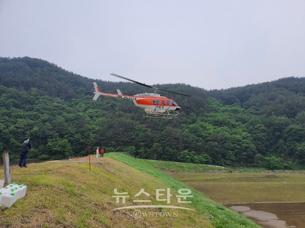 소나무 재선충병 항공방제 모습