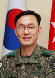 이용환 소장