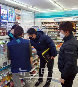 외국인 코로나19 무료검사 안내 홍보 캠페인