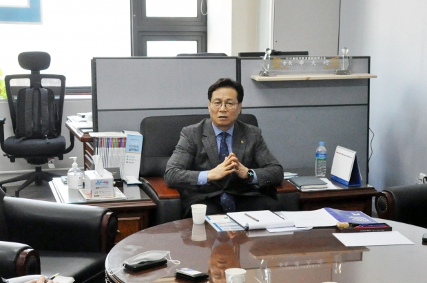 이대형 인천광역시교원단체총연합회장
